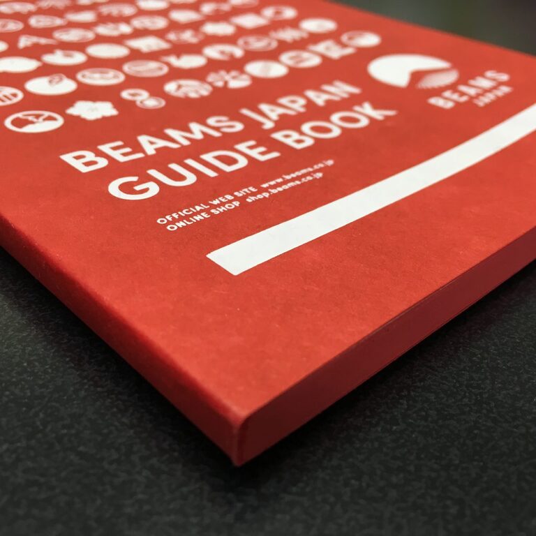                                                         BEAMS JAPAN GUIDE BOOK　真っ赤な表紙                                                        